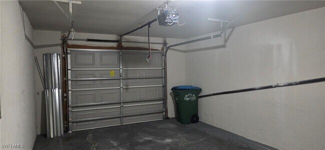 Building Photo - 1317 Nelson Rd N