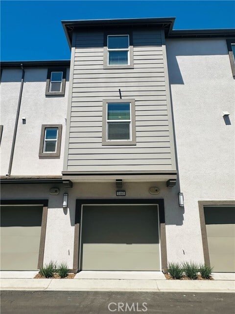 Building Photo - 1460 Stratus Dr