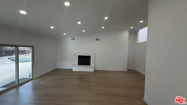 Building Photo - 24228 Dry Canyon Cold Creek Rd