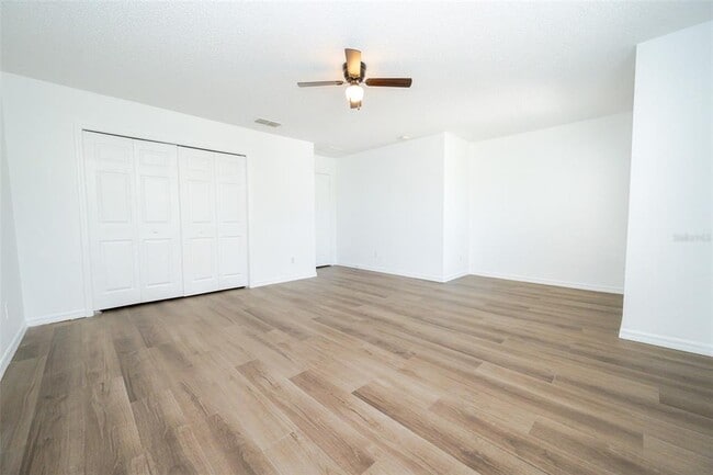 Building Photo - 202 Walnut Crest Run