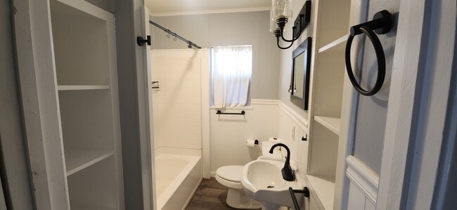 Building Photo - 403 Brady Canyon Rd