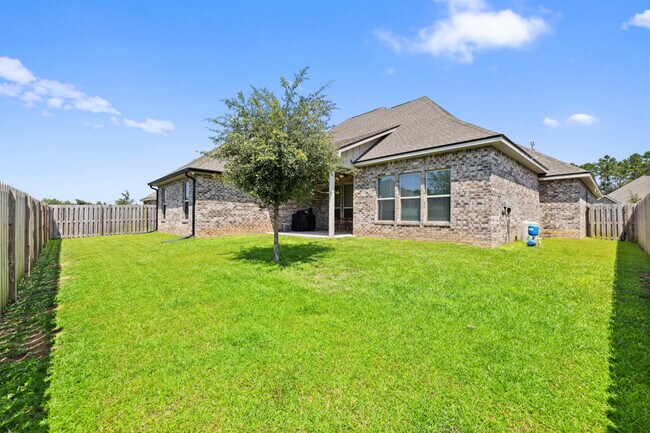 Building Photo - 212 Blaze Blvd