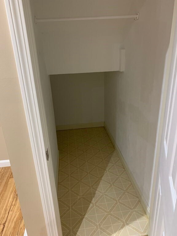 Building Photo - 1098 Stafford St