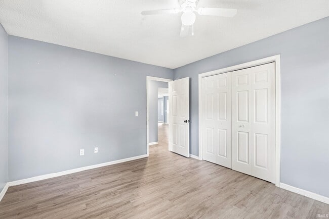 Building Photo - 515 Ward Dr