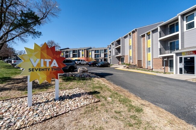 Building Photo - 2506 S 72nd Ct