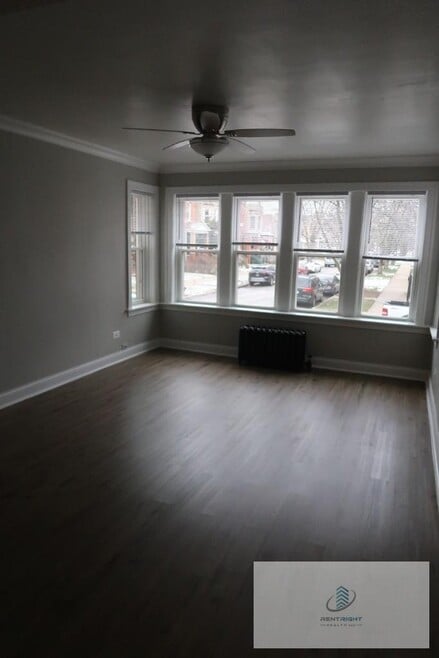 Building Photo - 3454 N Kedvale Ave