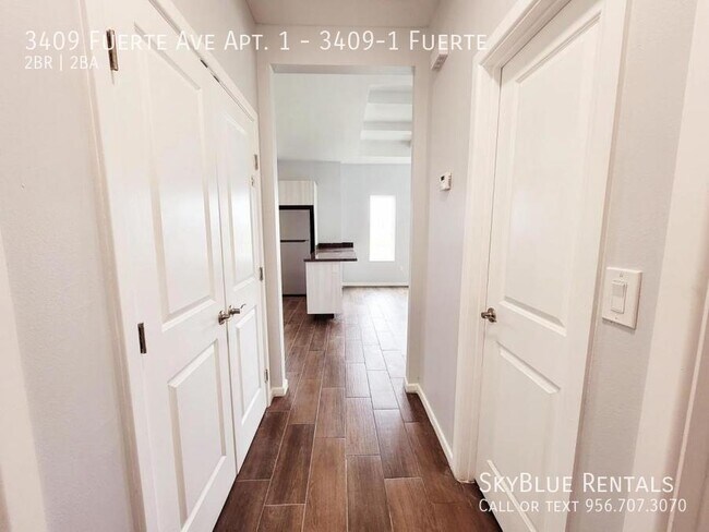 Building Photo - 3409 Fuerte Ave