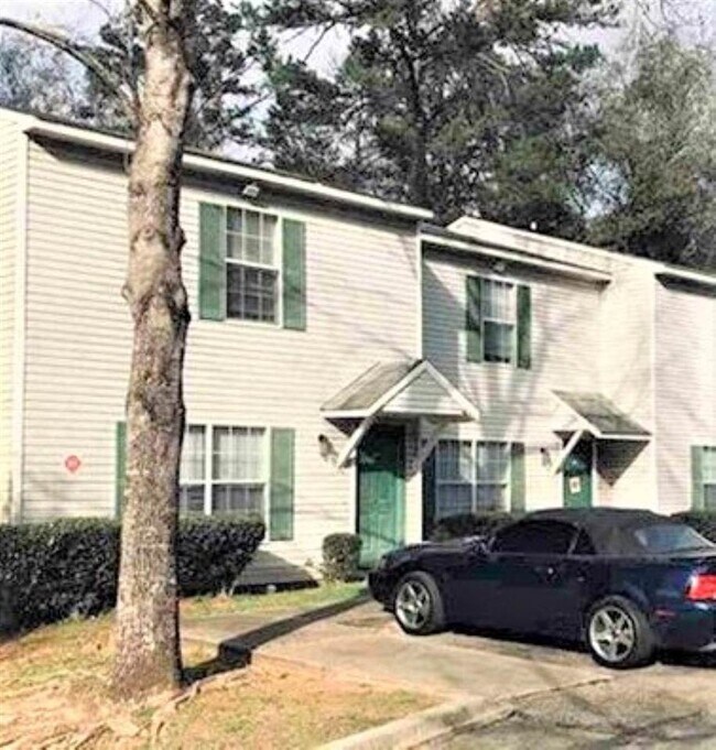 Primary Photo - 215 Dixie Dr