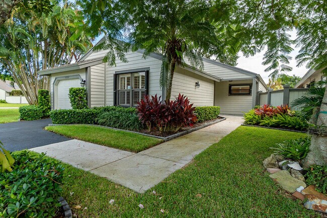 Building Photo - 13335 Bedford Mews Ct