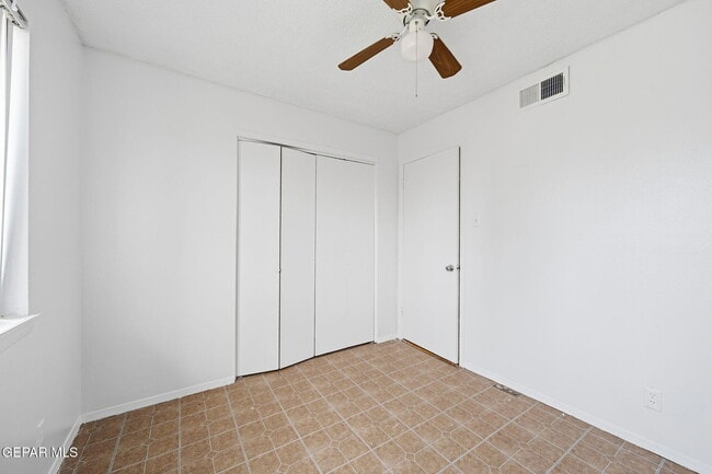 Building Photo - 224 Cuprite Dr