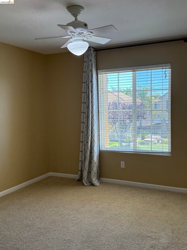 Building Photo - 533 Stirling Ct
