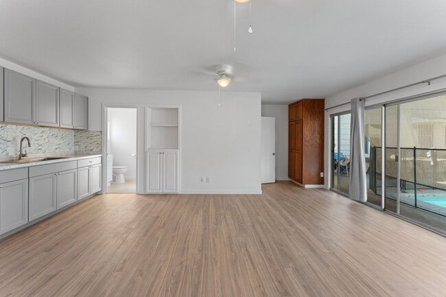 Building Photo - 910 Deador Rd