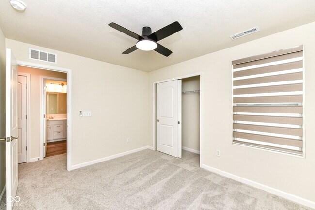 Building Photo - 3279 Haflinger Dr