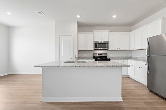 Building Photo - 1023 Rosewood Trl