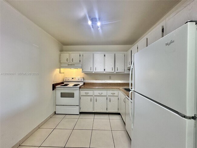 Building Photo - 7860 Camino Real