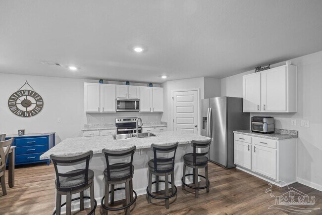 Building Photo - 5213 Peach Dr
