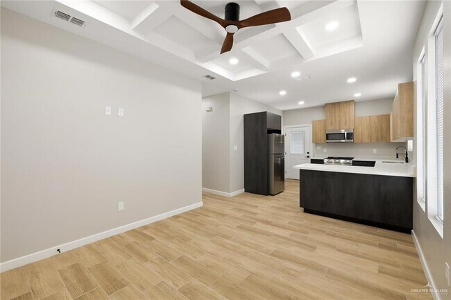 Building Photo - 12 San Jose Dr