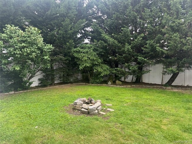 Building Photo - 9 Castleton Ct