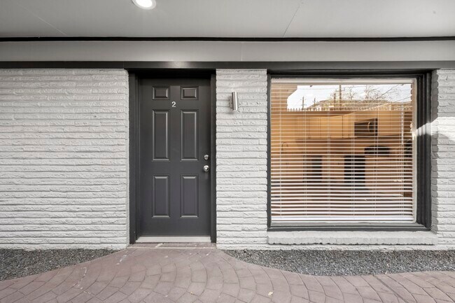 Building Photo - 234 Westheimer Rd