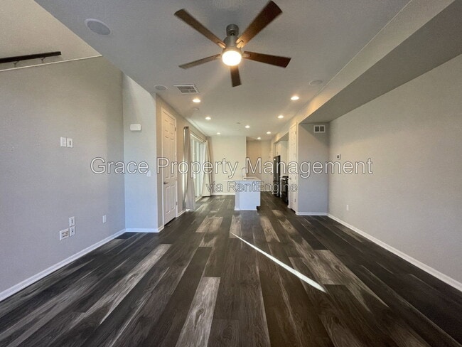 Building Photo - 9661 Truckee St