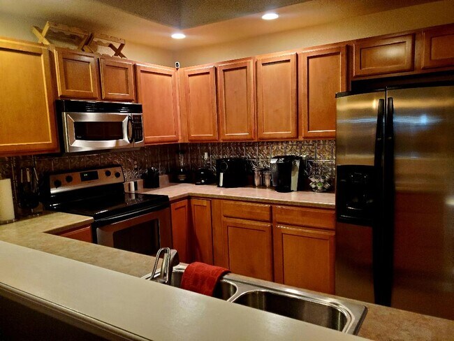 Building Photo - 5800 Tower Rd