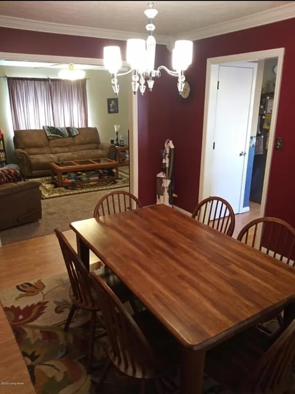 Building Photo - 143 Wiltshire Ave