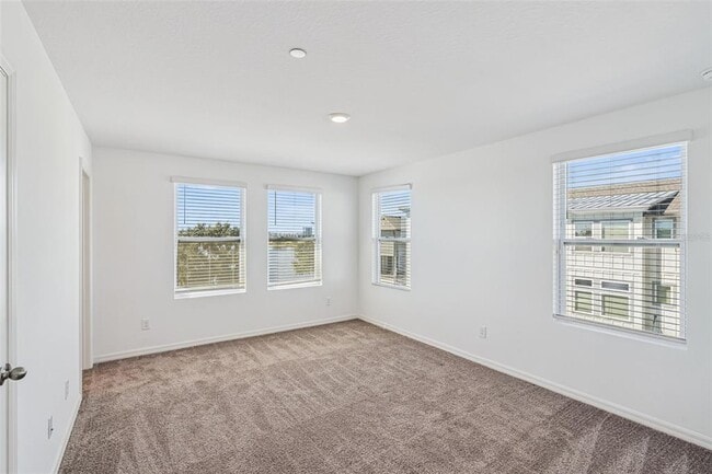 Building Photo - 12620 Willstatter Ave