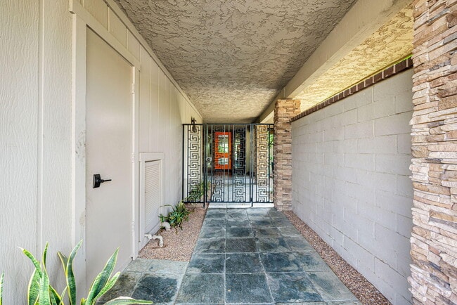 Building Photo - 77 Colgate Dr