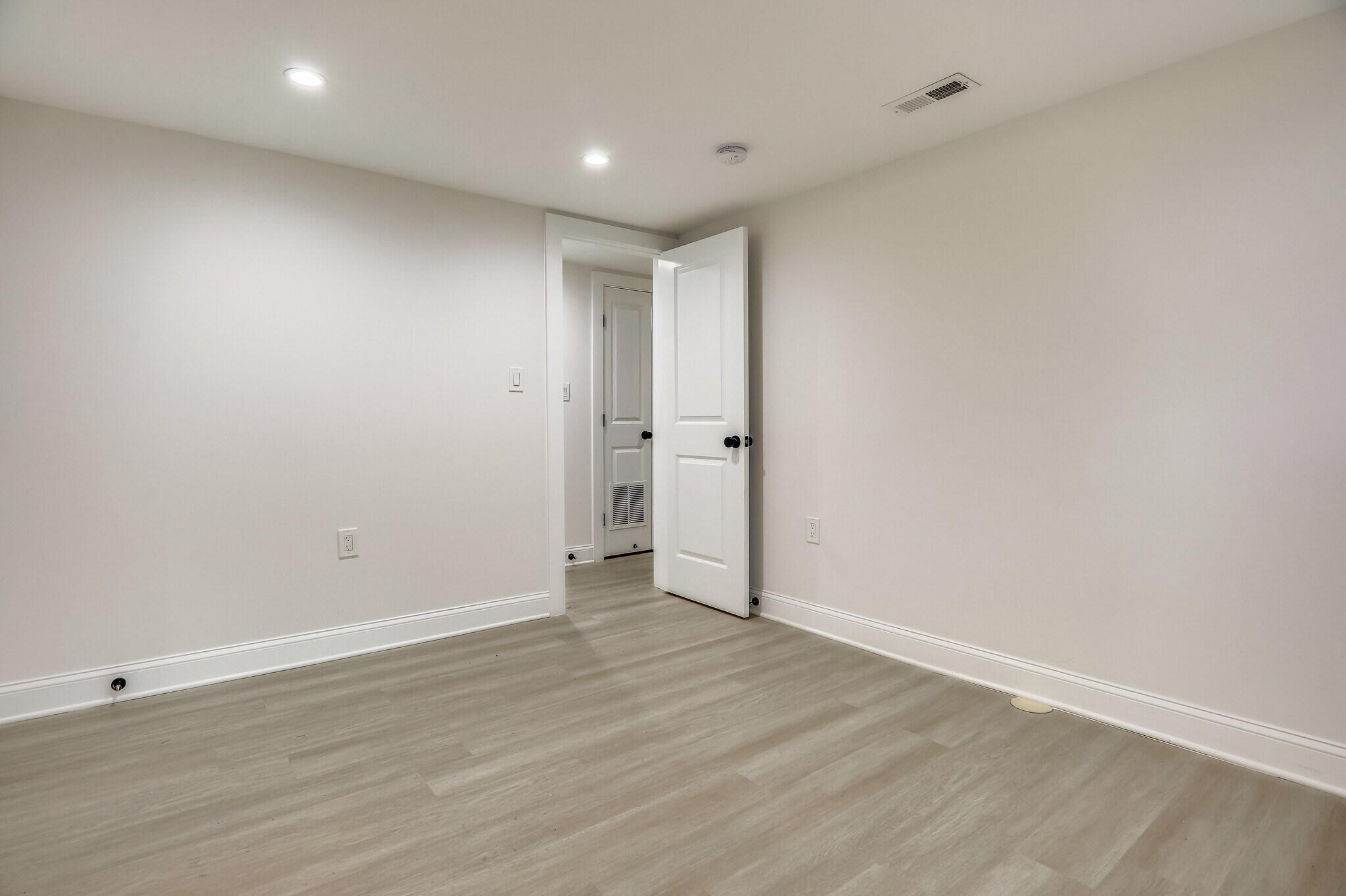 Building Photo - 1600 Trinidad Ave NE