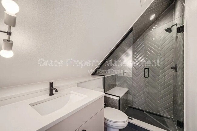 Building Photo - 1308 1/2 South Grant Street