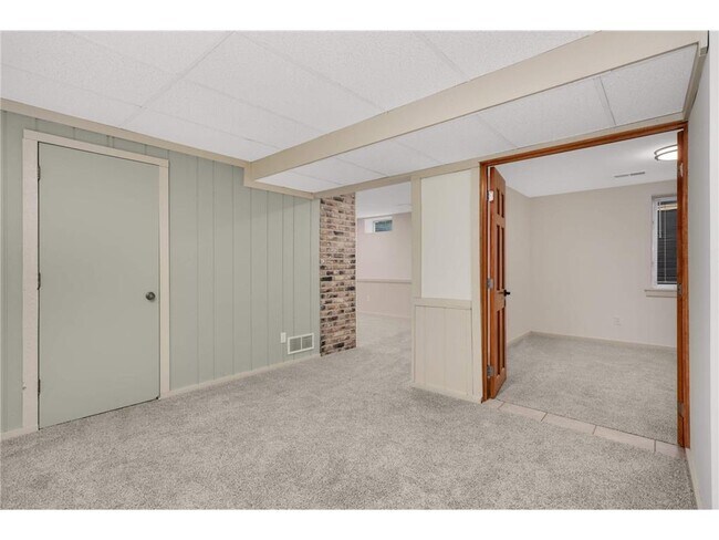 Building Photo - 14682 Dominica Ct