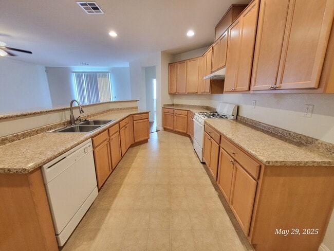 Building Photo - 8279 Pearl Diver Ct