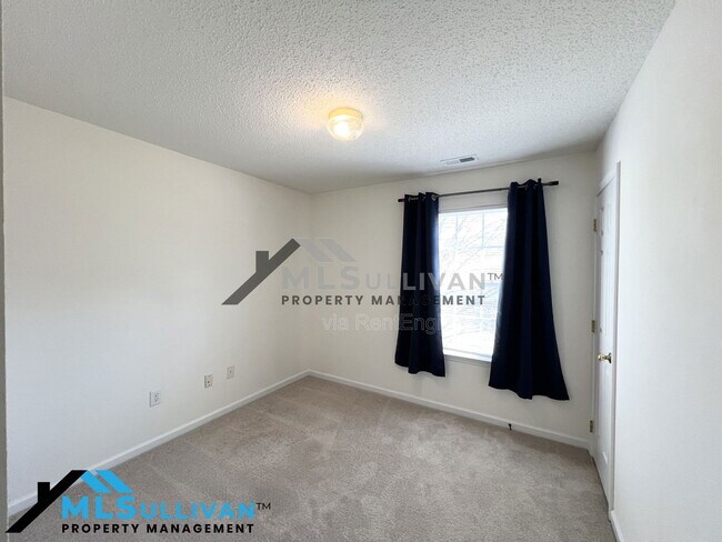 Building Photo - 4504 Conklin Dr