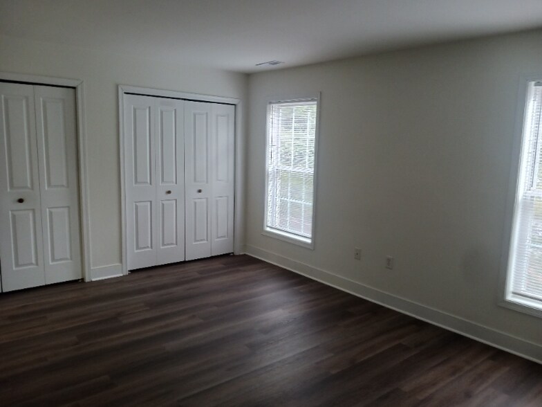 Building Photo - 48 Harvest Rd