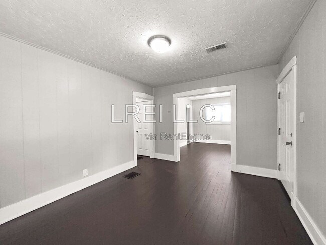 Building Photo - 3615 Del Park Terrace