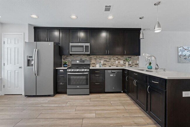 Building Photo - 6001 Jain Ln