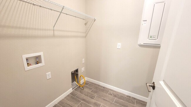 Building Photo - Stunning 5 bedroom, 3.5 bath Home in Skye Ranch ~ Built in 2024