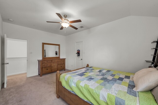 Building Photo - 508 Loft Ct
