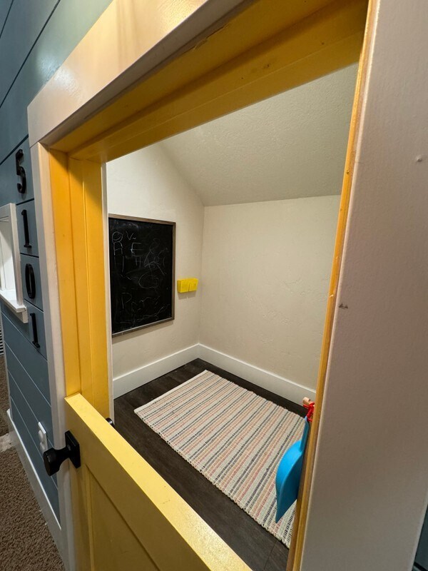 Building Photo - 5101 Emmeline Dr