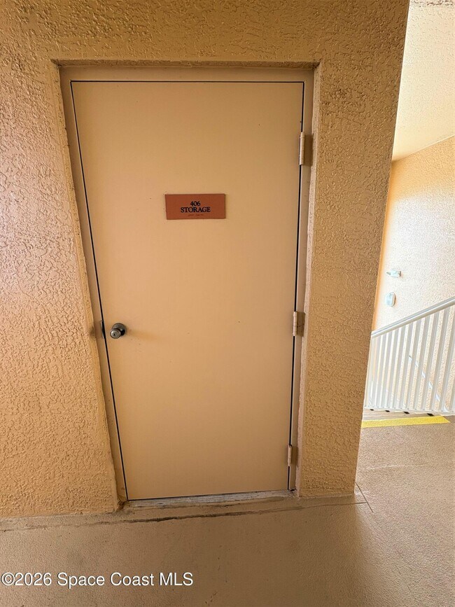 Building Photo - 6848 Toland Dr