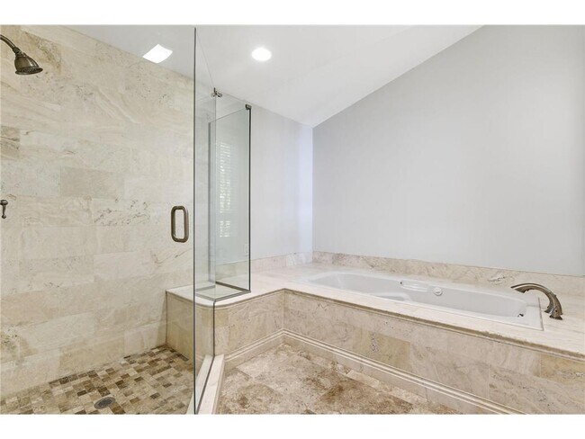 Building Photo - 2648 Casco Point Rd