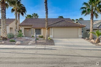 Building Photo - Henderson Single-Story Gem with Gas Firepl...