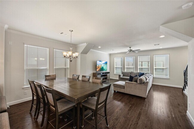 Building Photo - 1506 Brayson Oaks Pl