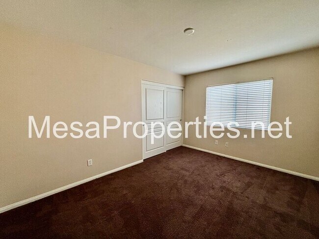 Building Photo - 16677 Desert Lily St