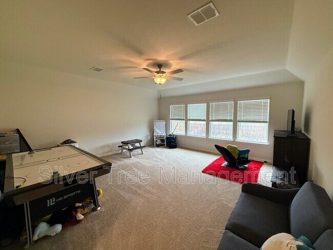 Building Photo - 1109 Pinnacle Ridge Rd