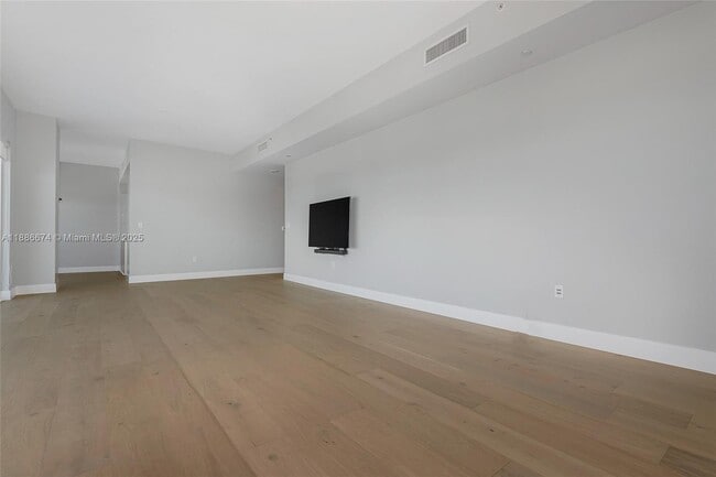 Building Photo - 6103 Aqua Ave