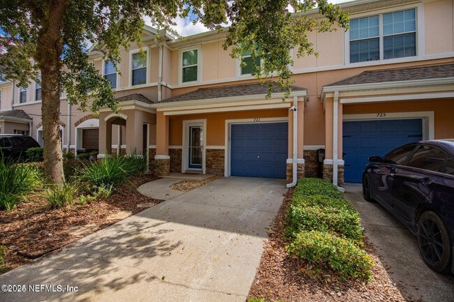 Building Photo - 721 Crystal Way