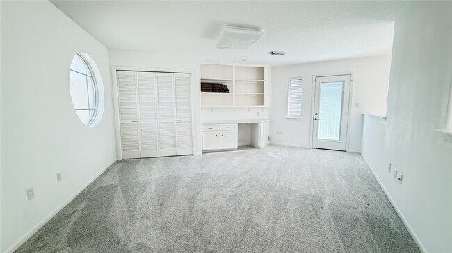 Building Photo - 4601 Country Club View