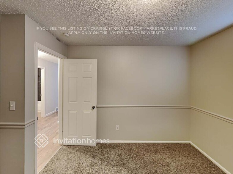 Building Photo - 11243 Clermont Ct