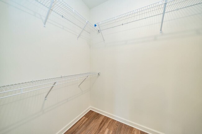 Building Photo - Newly Renovated Home in Brookwood!